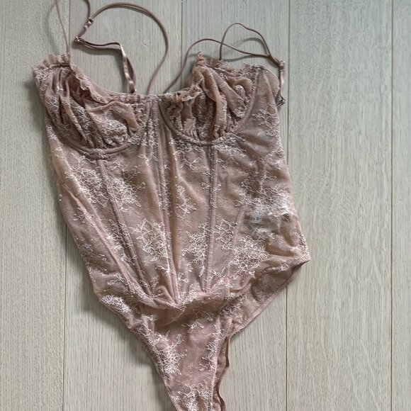 Zara Brown Lace Bodysuit - BNWOT - Picture 1 of 3